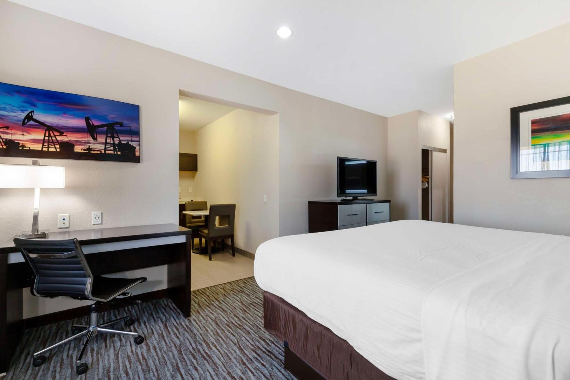 Best Western Plus Pleasanton Hotel Exterior photo